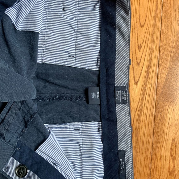 Men’s Gap dress pants - Picture 3 of 3